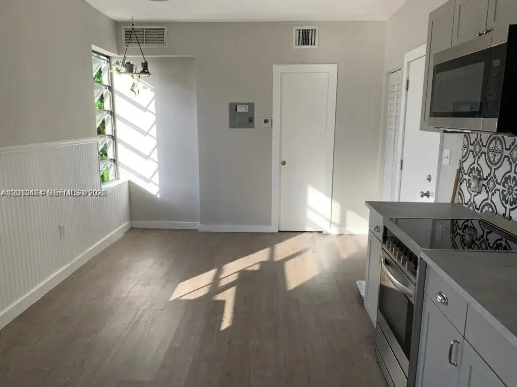 2932 NW 16th Ave # 4A, Miami FL 33142 photo 3