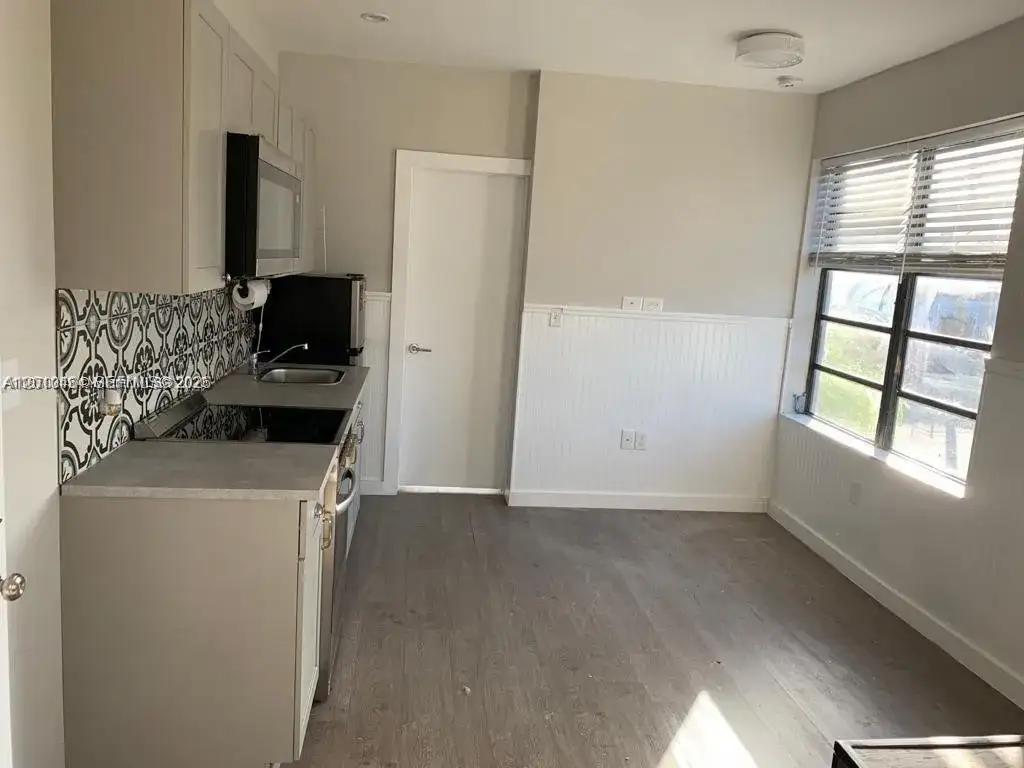 2932 NW 16th Ave # 4A, Miami FL 33142 photo 4