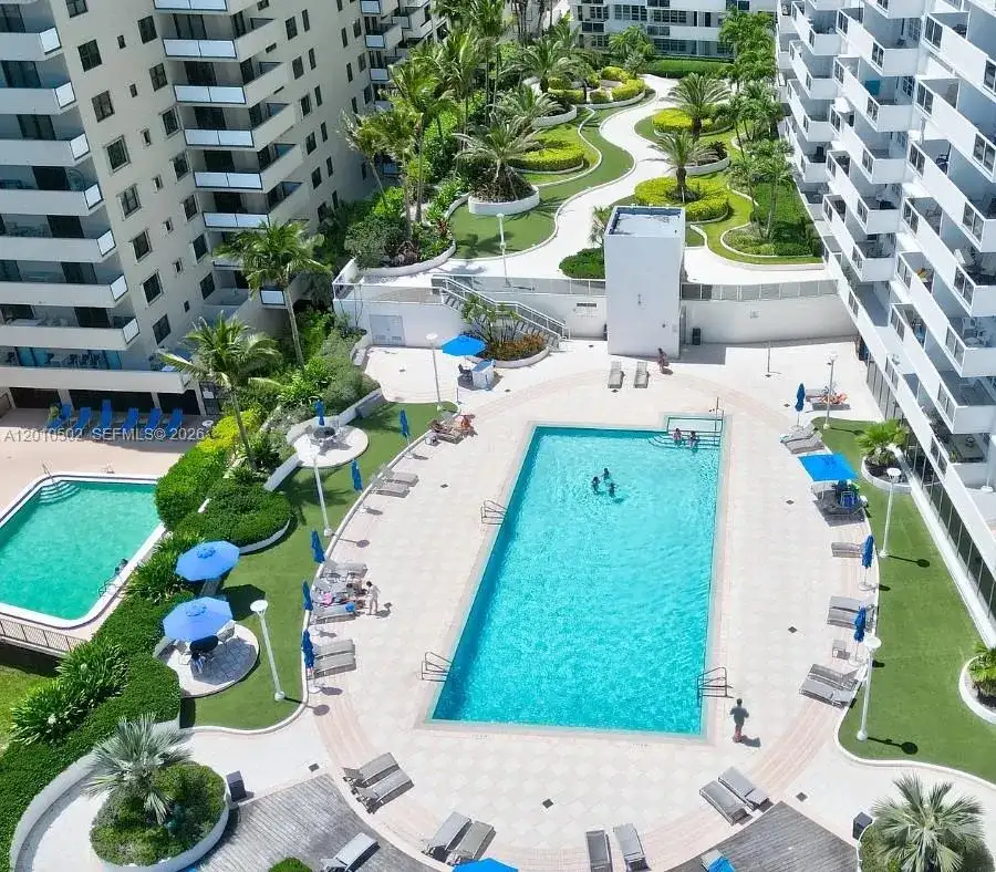 100 Lincoln Rd # 616, Miami Beach FL 33139 photo 2