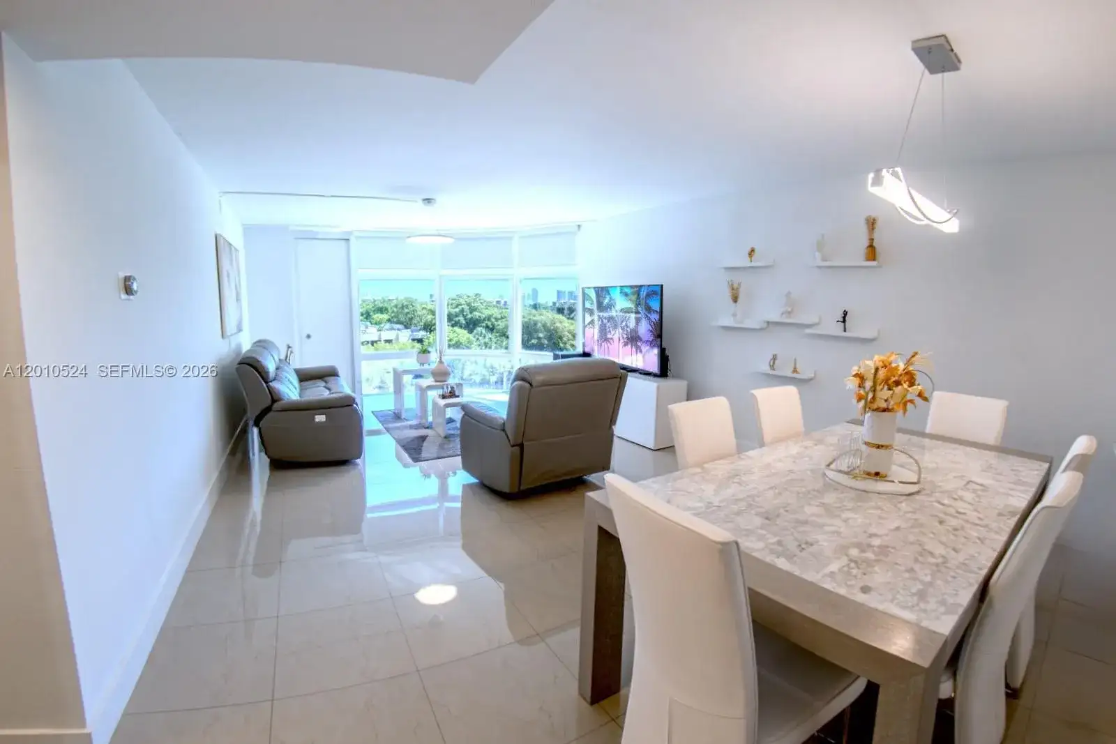 20100 W Country Club Dr # 504, Aventura FL 33180 photo 3