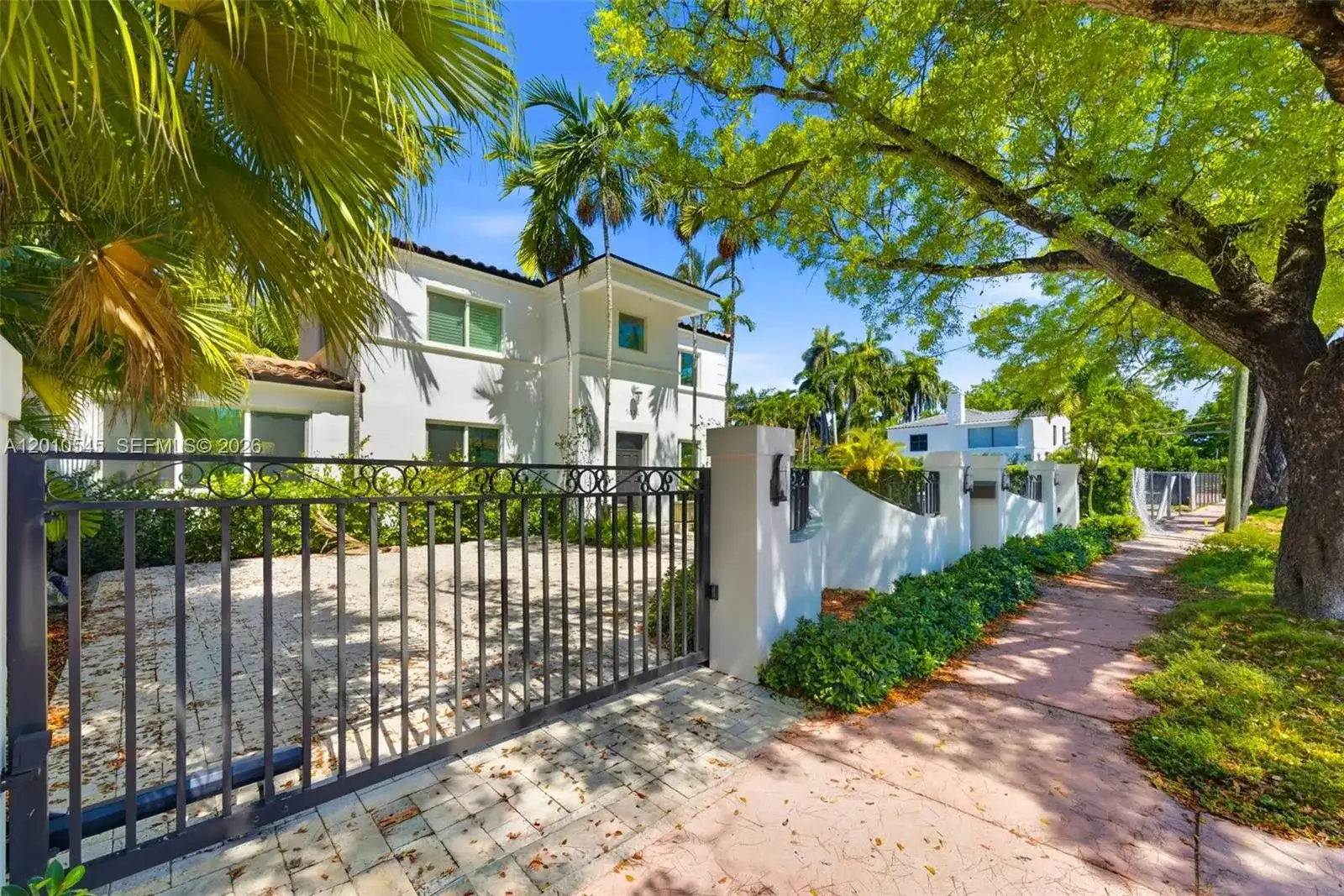 5824 Alton Rd, Miami Beach FL 33140 photo 3
