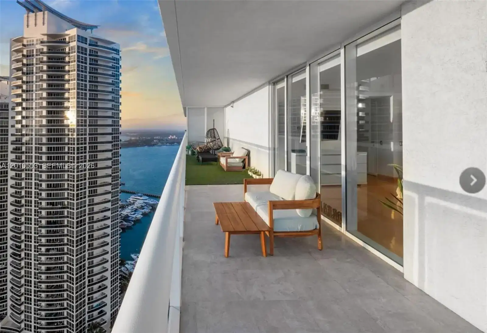 450 Alton Rd # 2810, Miami Beach FL 33139 photo 4