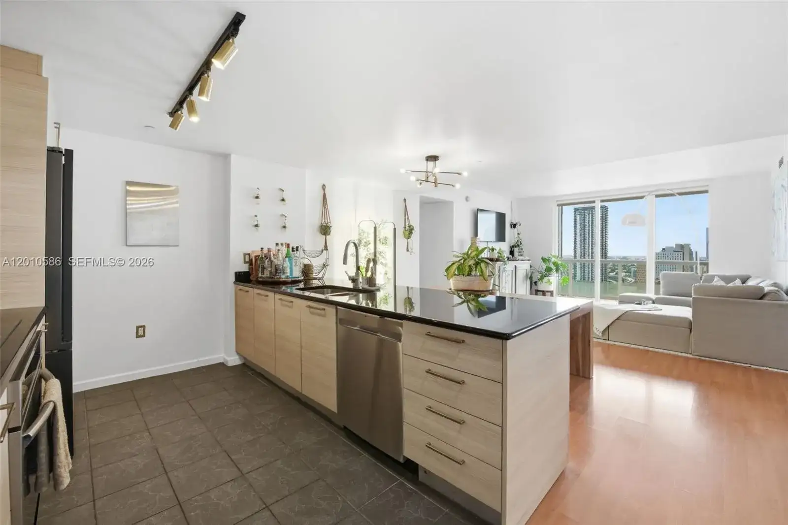 50 Biscayne Blvd # 2911, Miami FL 33132 photo 2