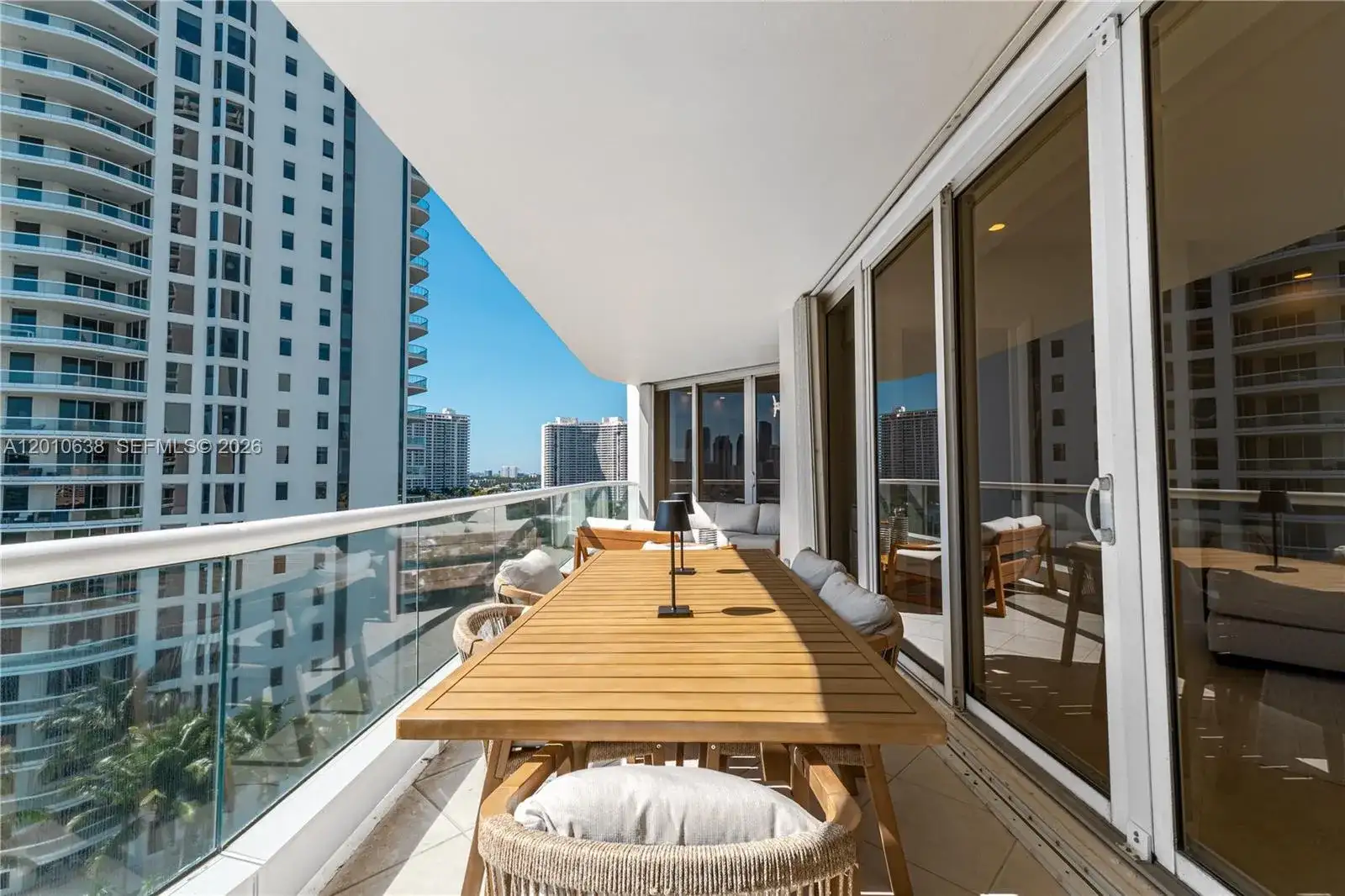 7000 Island Blvd # 1402, Aventura FL 33160 photo 2