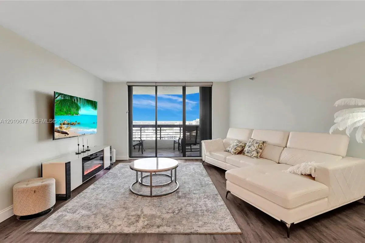 3500 Mystic Pointe Dr # 3302, Aventura FL 33180