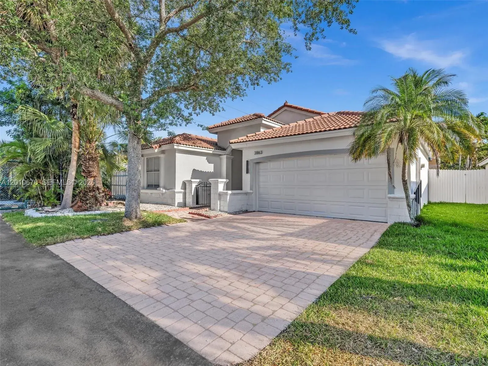 3863 SW 53rd Pl, Hollywood FL 33312