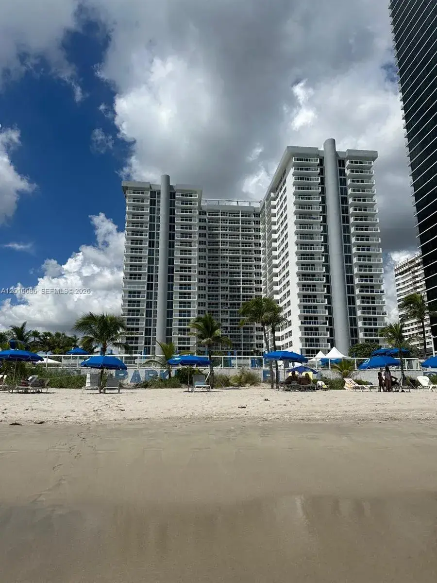 2030 S Ocean Dr # 1706, Hallandale Beach FL 33009