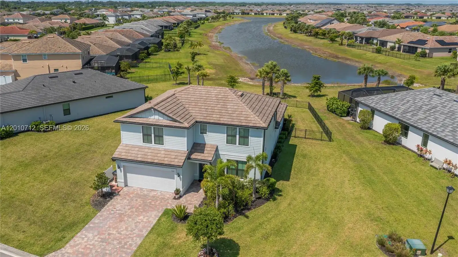 16241 Rosemallow Lane, Fort Myers FL 33920 photo 5