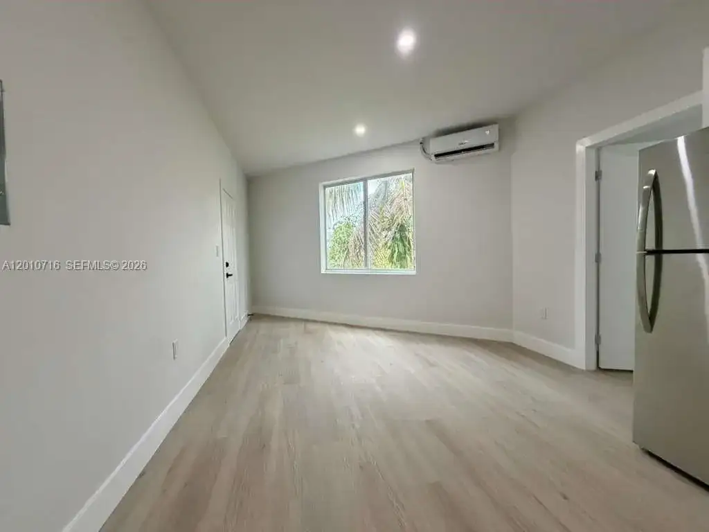 2425 SW 6th St # 5, Miami FL 33135 photo 2