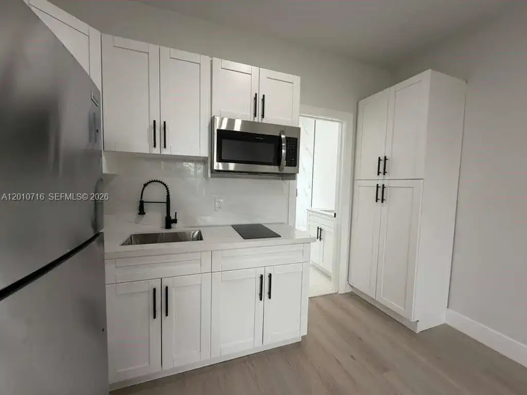 2425 SW 6th St # 5, Miami FL 33135 photo 3
