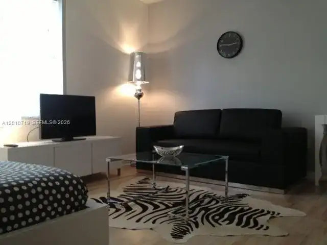 1127 Euclid Ave # 205, Miami Beach FL 33139 photo 2