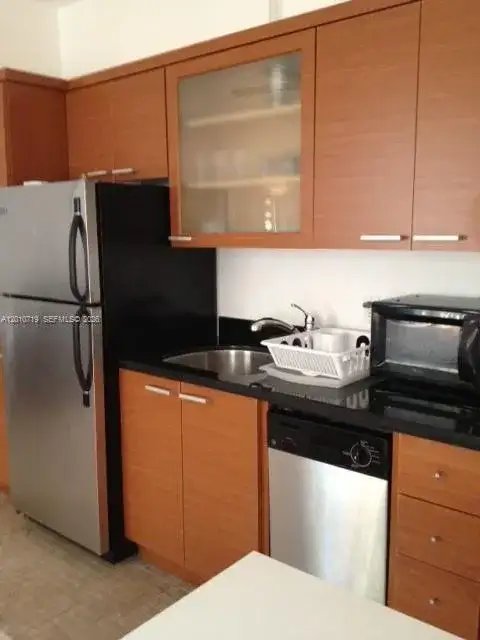 1127 Euclid Ave # 205, Miami Beach FL 33139 photo 4