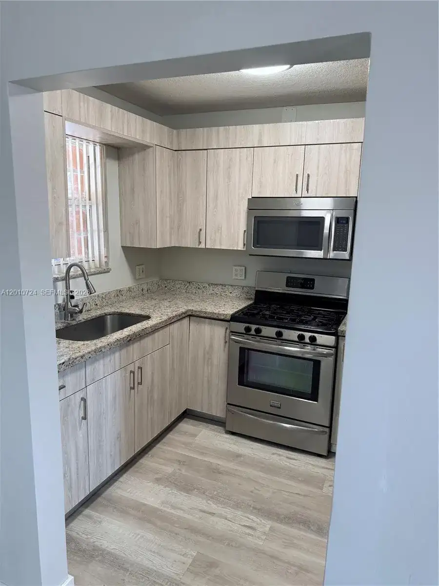 2424 SW 12th St # 1, Miami FL 33135 photo 4