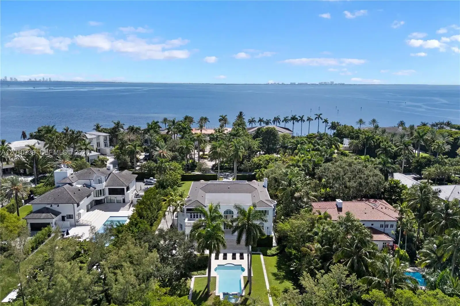 26 Tahiti Beach Island Rd, Coral Gables FL 33143 photo 3
