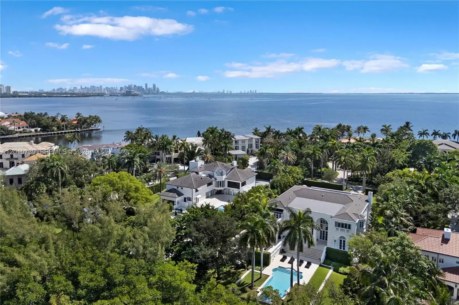 26 Tahiti Beach Island Rd, Coral Gables FL 33143 photo 4