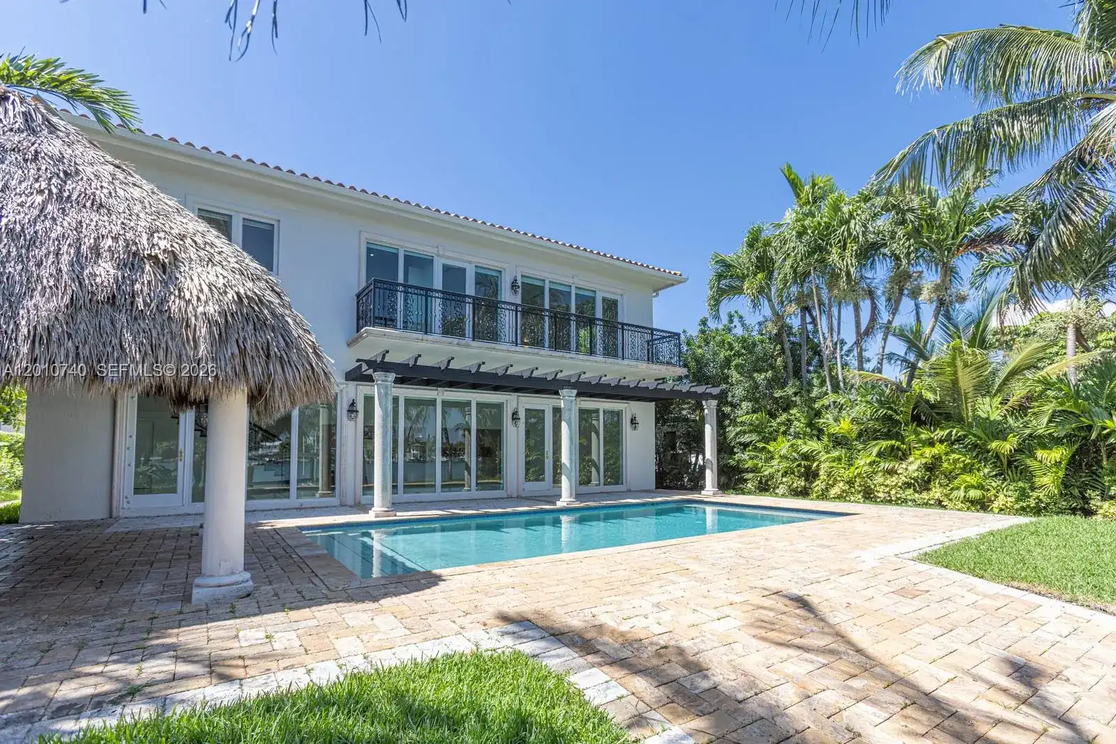 425 N Shore Dr, Miami Beach FL 33141