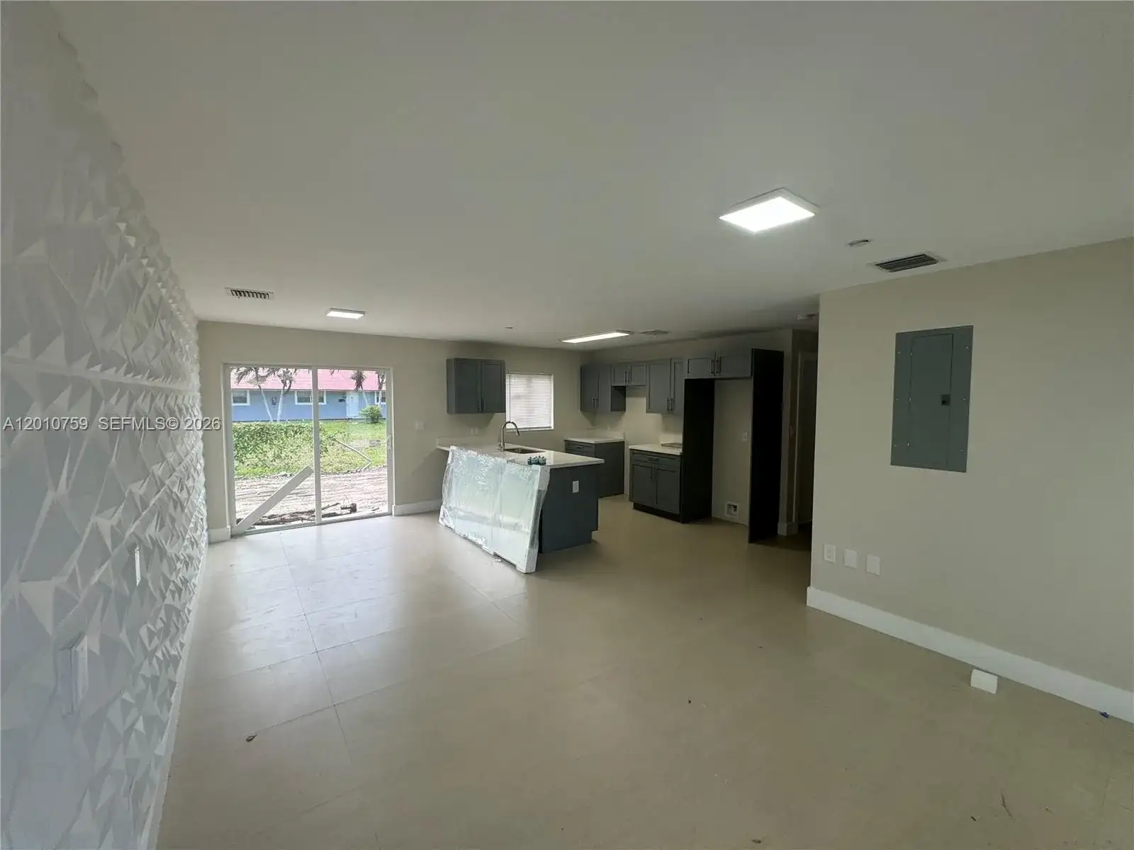 205 NW 159th St, Miami FL 33169 photo 3