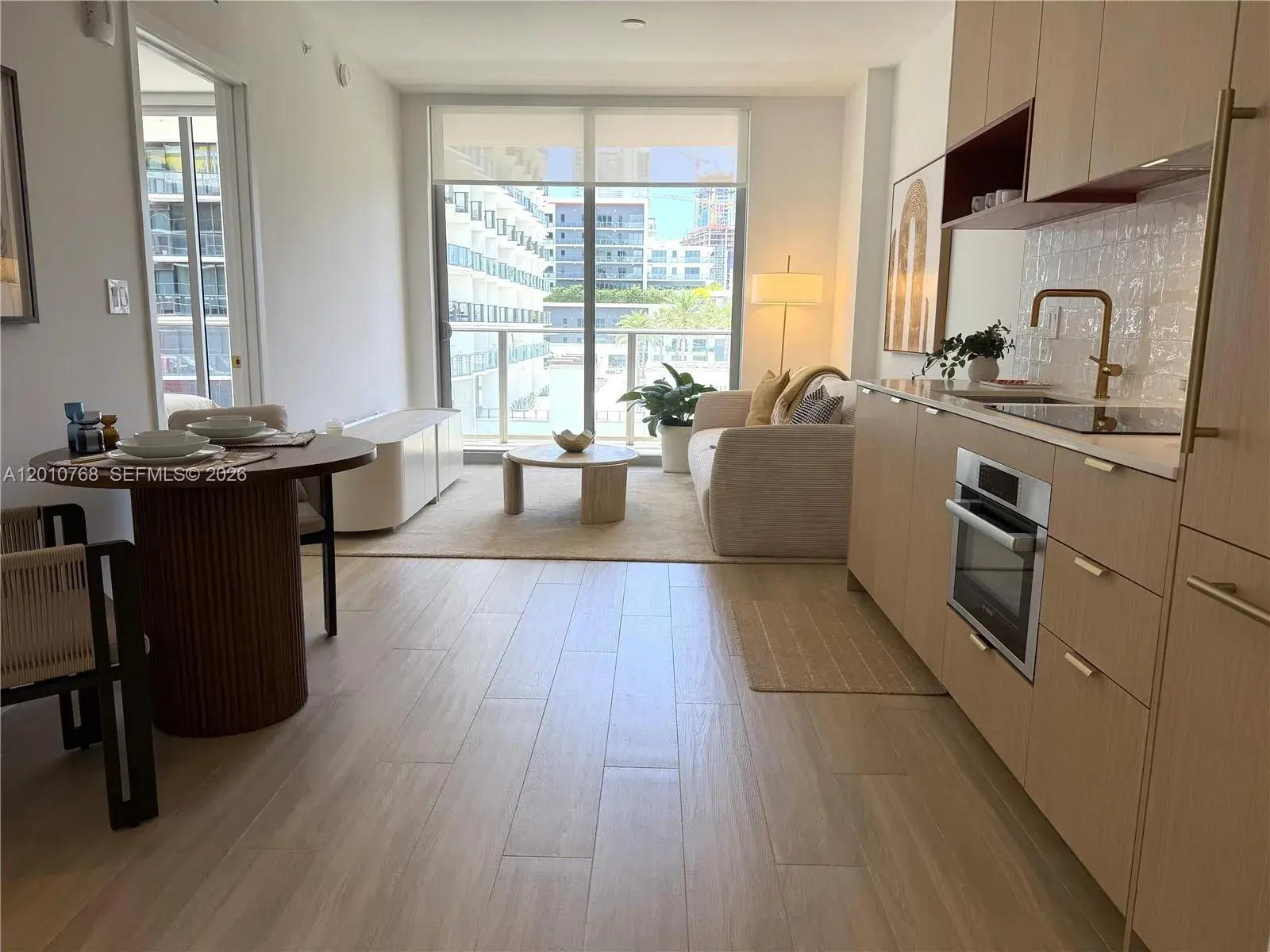 90 NE 32 # 803, Miami FL 33137