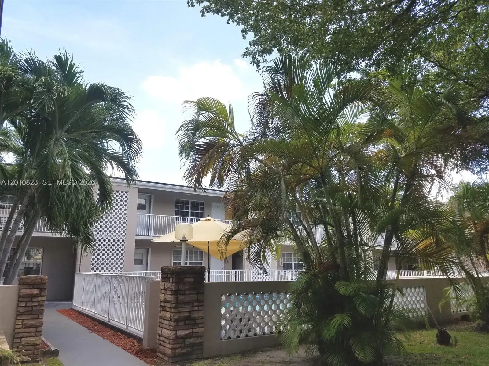 6565 Santona St # B8, Coral Gables FL 33146 photo 3