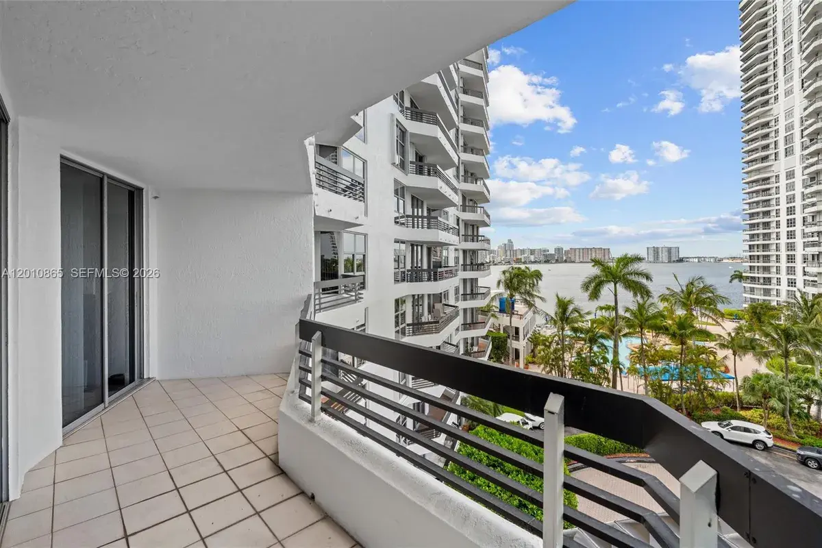 19195 NE 36th Ct # 604, Aventura FL 33180