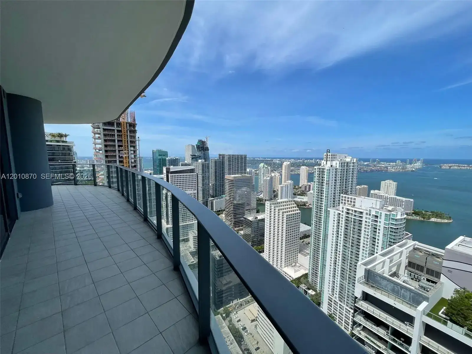 1000 Brickell Plaza, Miami FL 33131 photo 2
