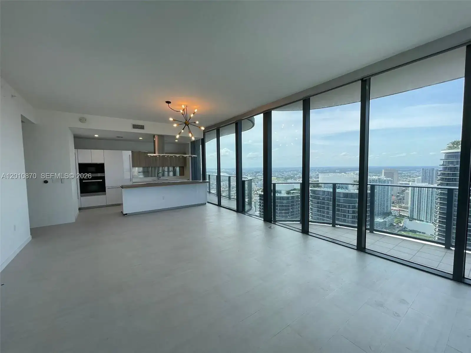 1000 Brickell Plaza, Miami FL 33131 photo 5