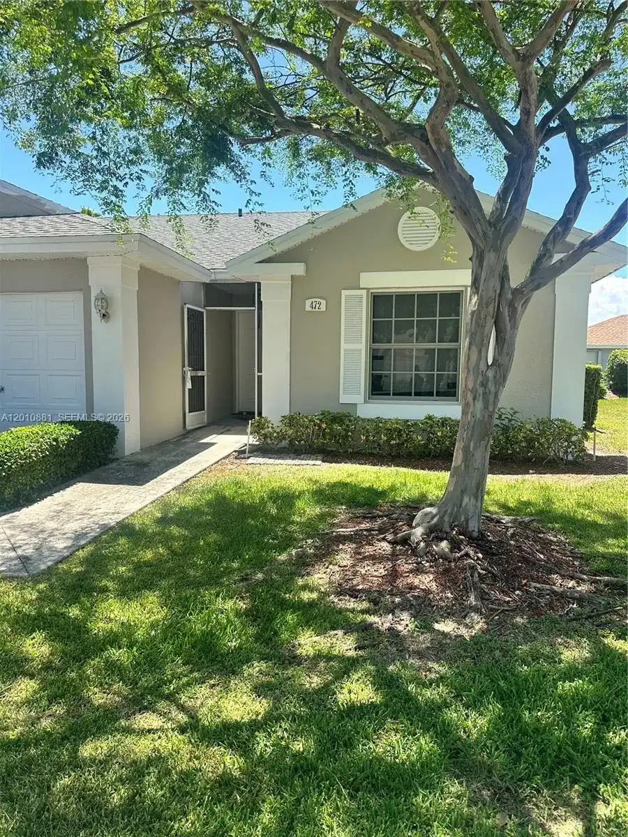 472 SE 22nd Dr, Homestead FL 33033