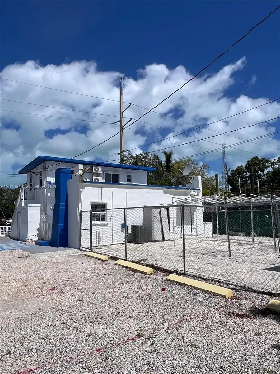 91461 Overseas Hwy, Tavernier FL 33070 photo 3