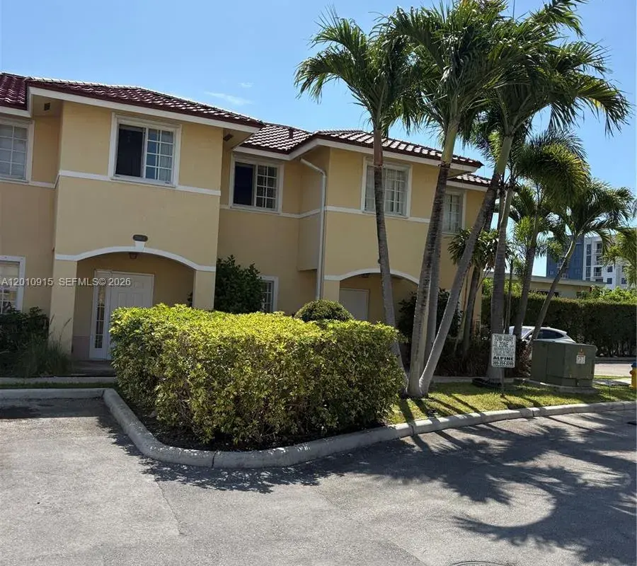 2086 NE 167th St # 108, North Miami Beach FL 33162