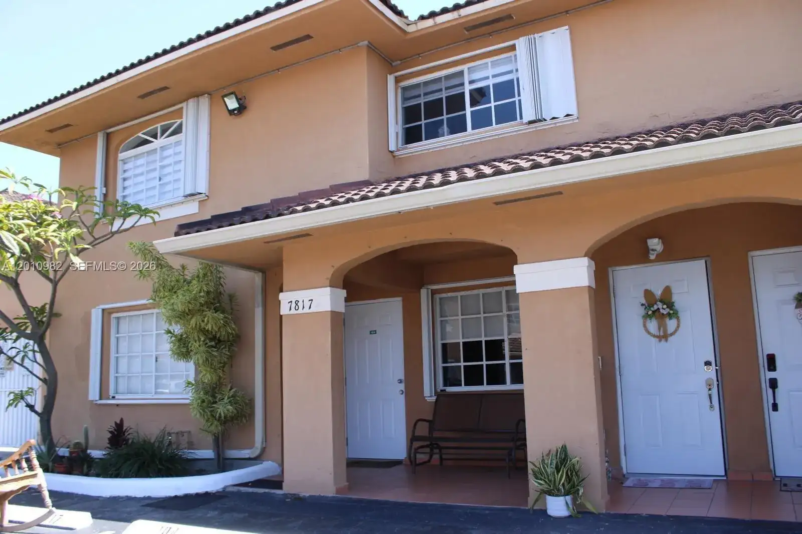 7817 W 36th Ave # 204, Hialeah FL 33018 photo 2