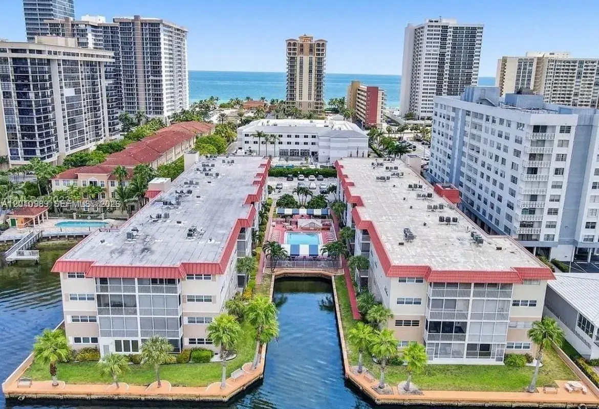 2097 S Ocean Dr # 305, Hallandale Beach FL 33009