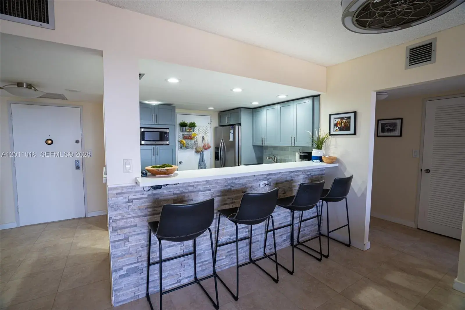 500 Three Islands Blvd # 1008, Hallandale Beach FL 33009