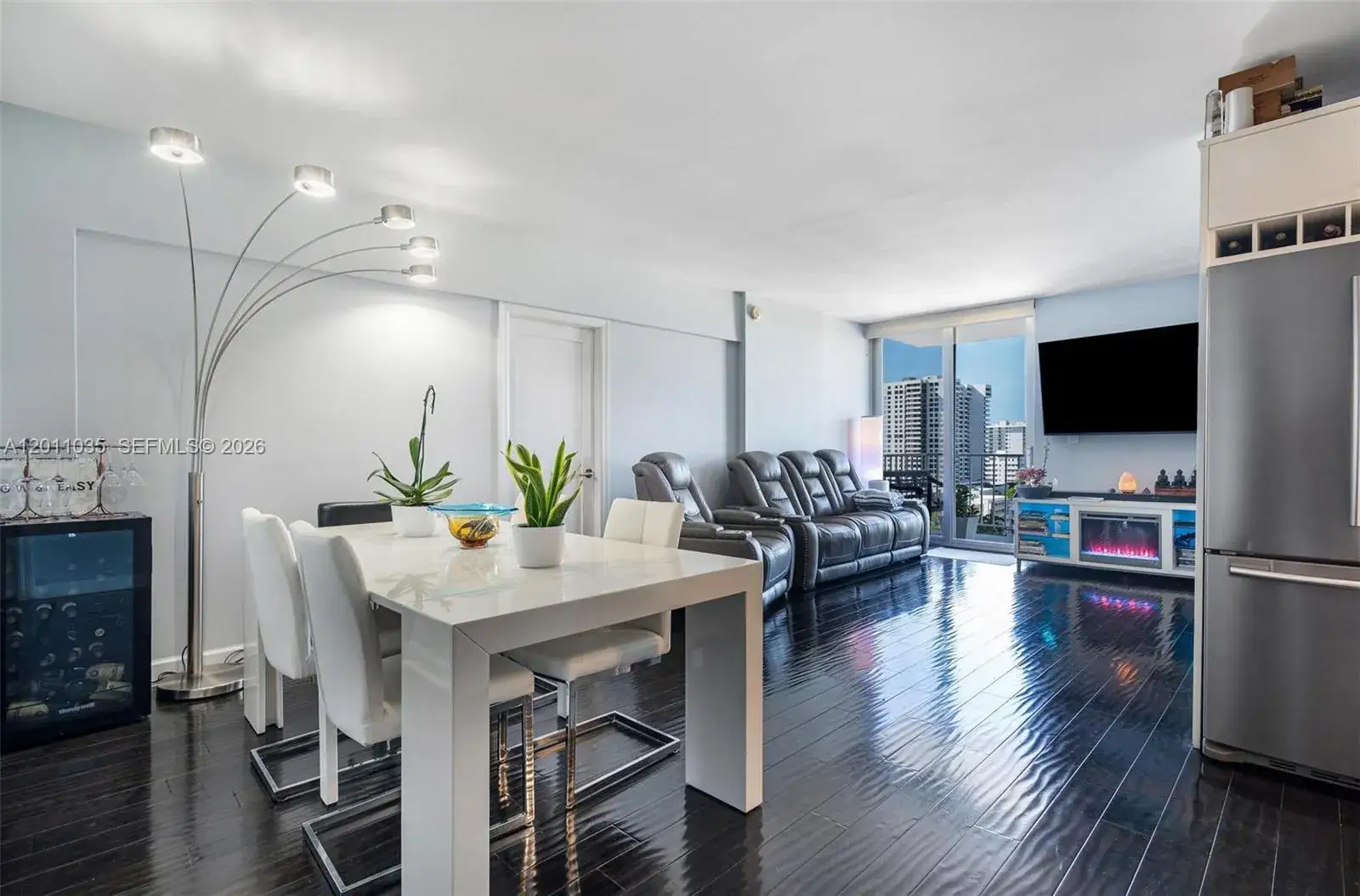 2 bedroom 2 bath Residential for sale at 2829 Indian Creek Dr # 1209, Miami Beach FL 33140
