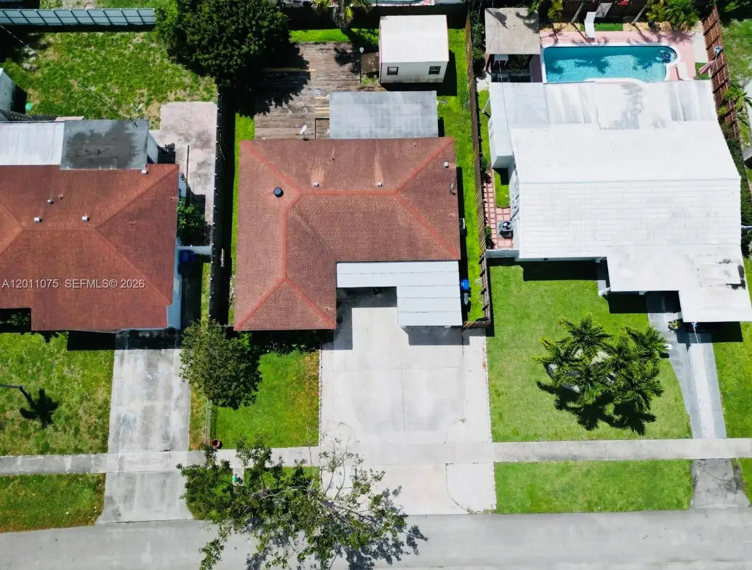 730 N 73rd Ave, Hollywood FL 33024 photo 2