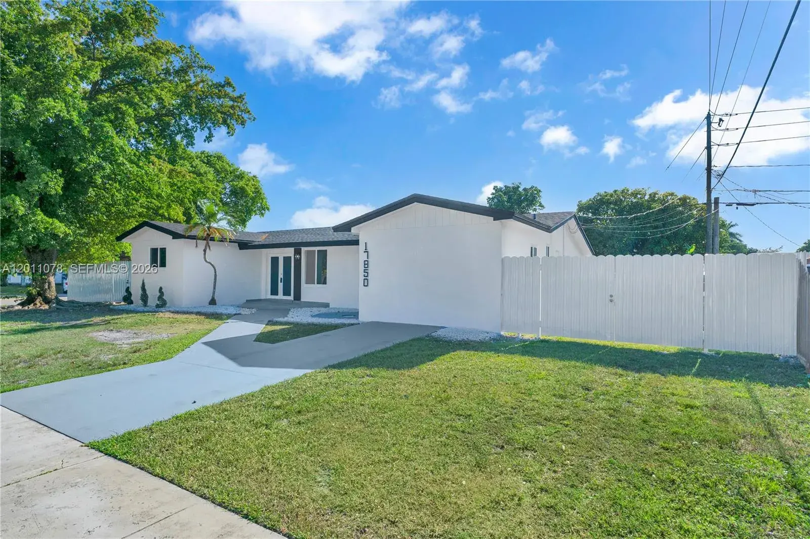 17850 SW 112th Ave, Miami FL 33157