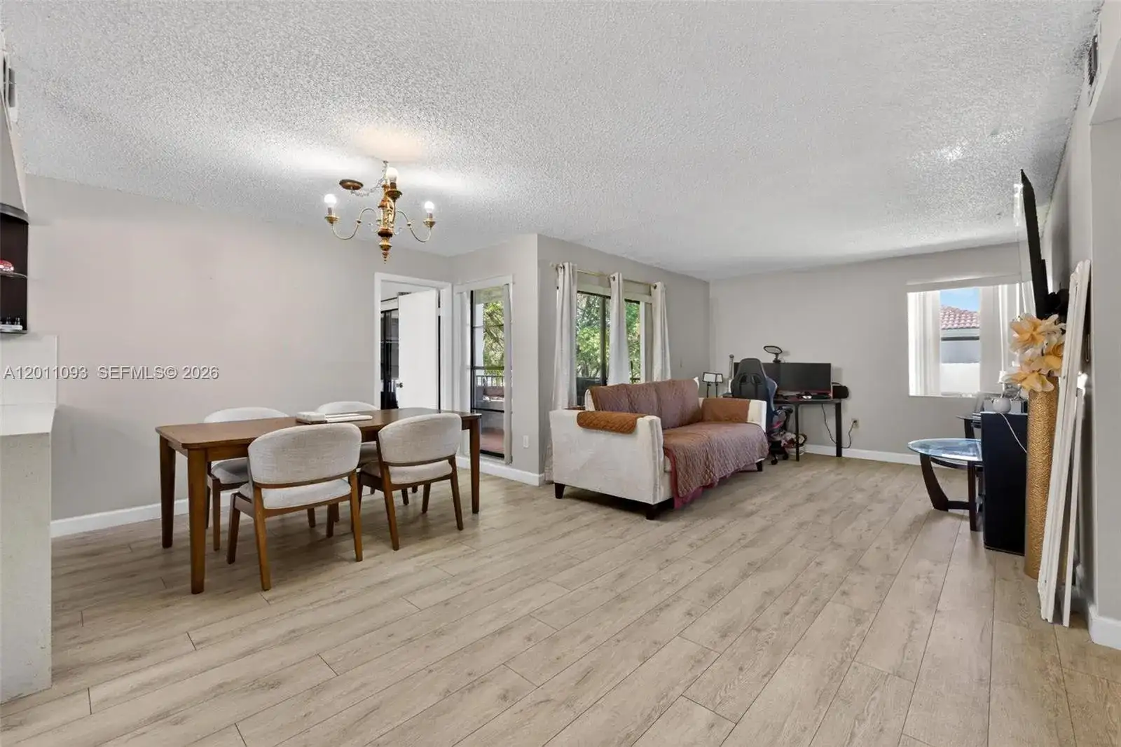 10845 NW 7th St # 21, Miami FL 33172 photo 5