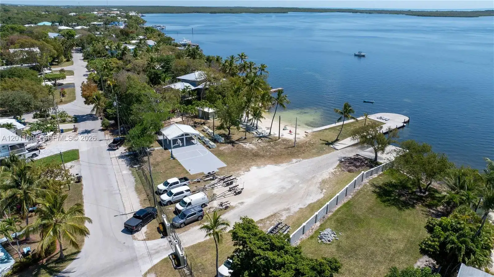 56 SE Marlin Ave, Key Largo FL 33037 photo 3