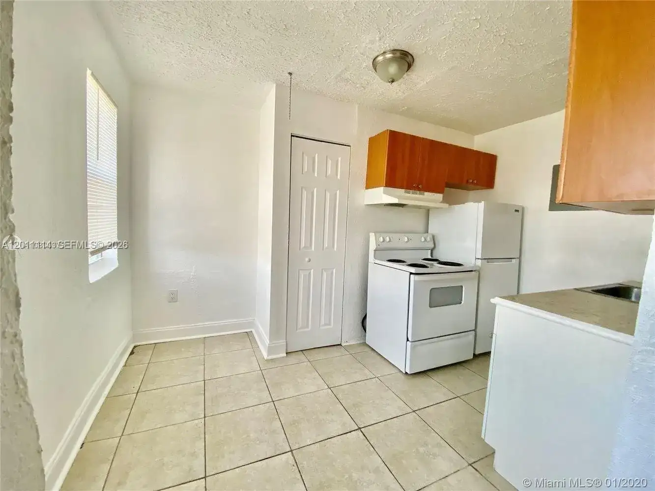 50 NW 79th St # 9, Miami FL 33150 photo 2