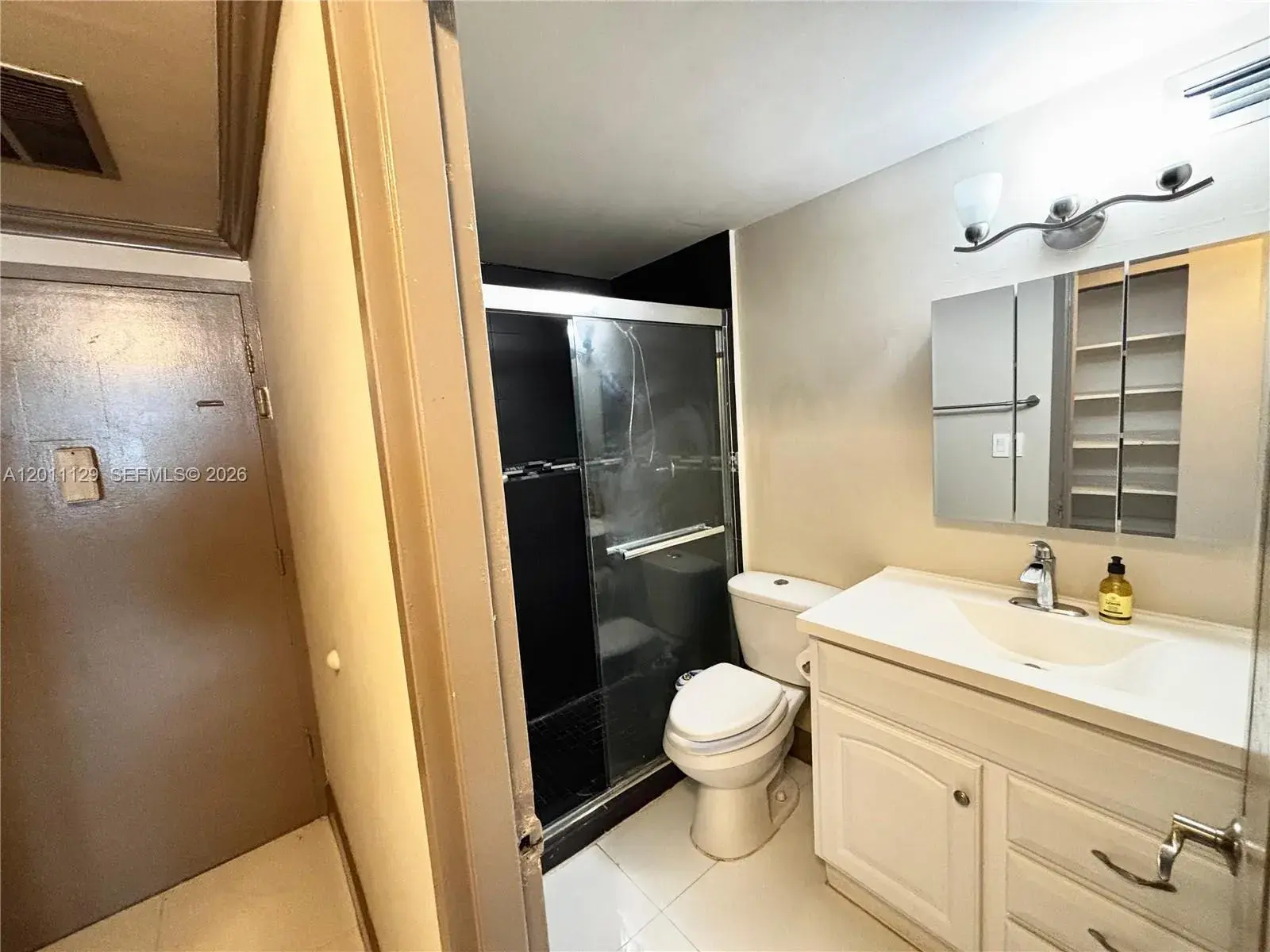 999 Brickell Bay Dr # 1506, Miami FL 33131