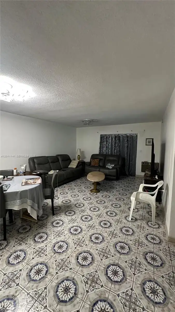16790 NE 14th Ave # 112, Miami FL 33162 photo 2