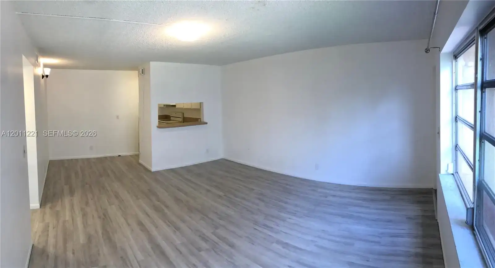 1027 Twin Lakes Dr # B, Coral Springs FL 33071