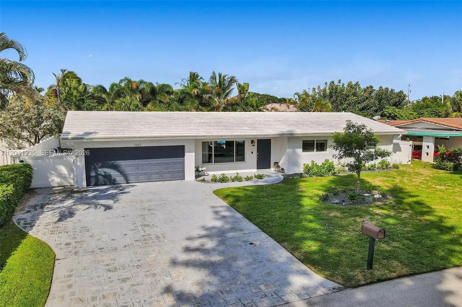 1247 SE 7th Ct, Deerfield Beach FL 33441 photo 2
