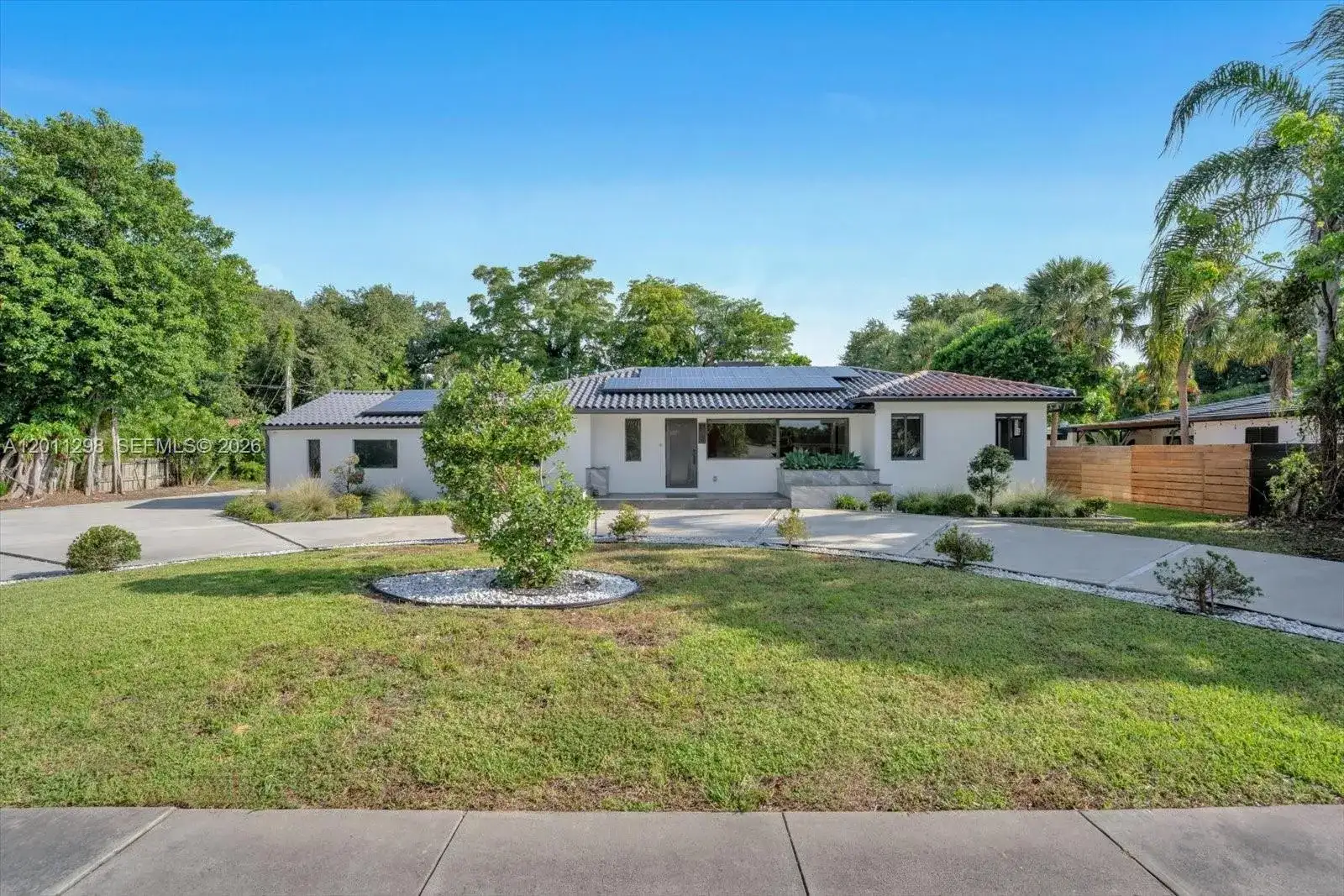 29 NE 95th St, Miami Shores FL 33138 photo 2