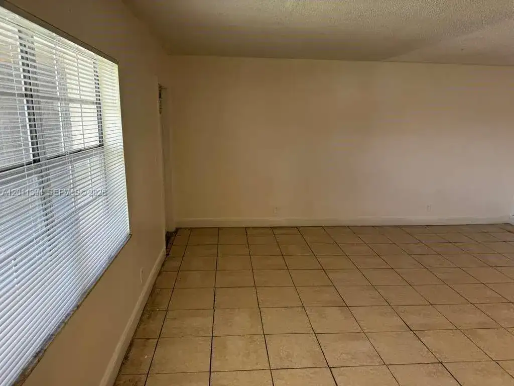 978 SW 10th Dr # 21, Pompano Beach FL 33060 photo 5