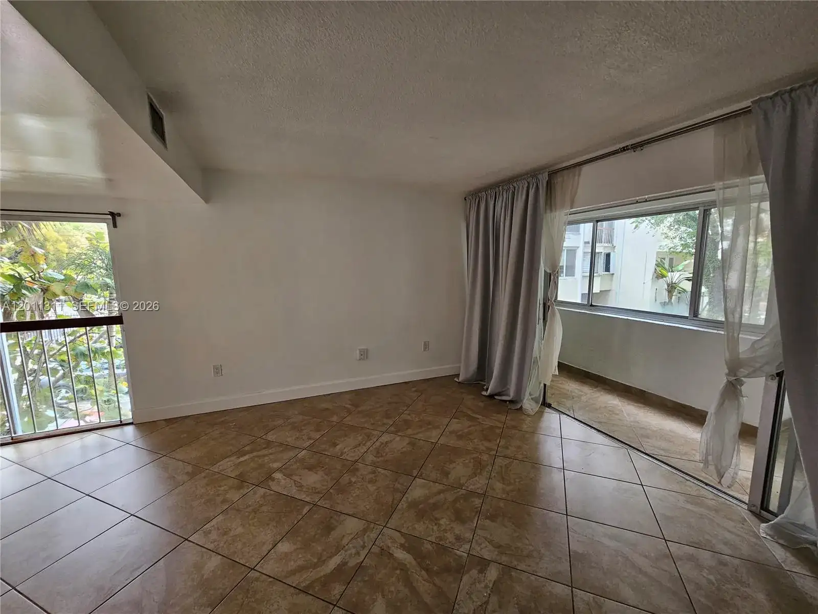 1912 SW 17th Ave # 11, Miami FL 33145 photo 2