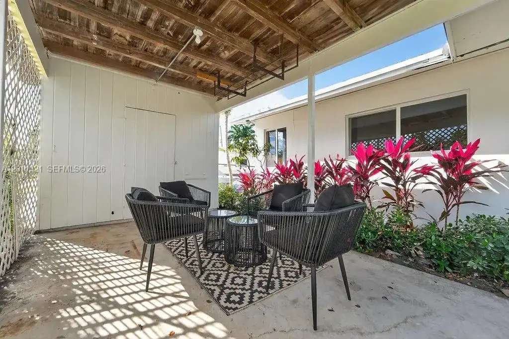 756 Cinnamon Rd, North Palm Beach FL 33408