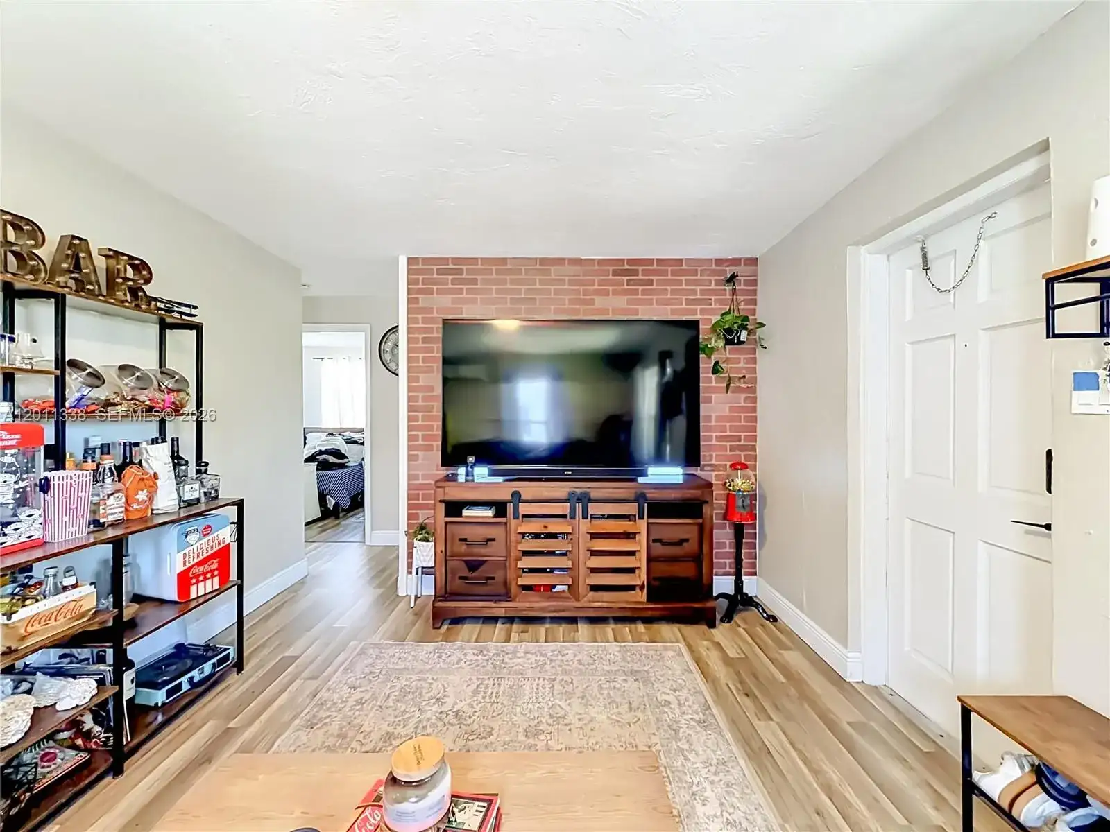 800 NW 17th Ter, Pompano Beach FL 33069 photo 2