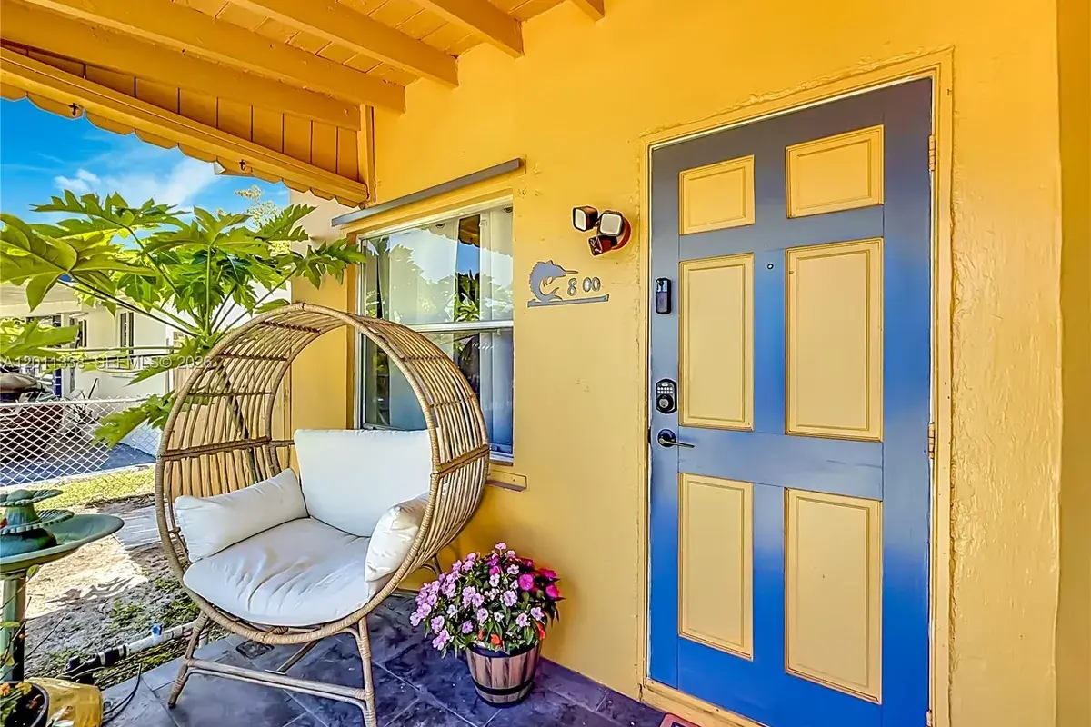 800 NW 17th Ter, Pompano Beach FL 33069