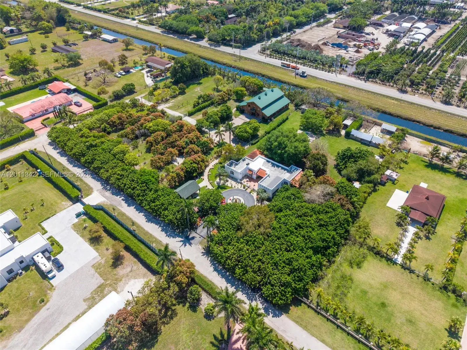 19050 SW 194th Ave, Miami FL 33187 photo 4