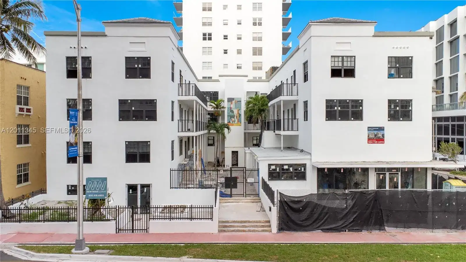 2814 Collins Ave, Miami Beach FL 33140 photo 2